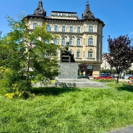 на проспекті шевченка * Lviv